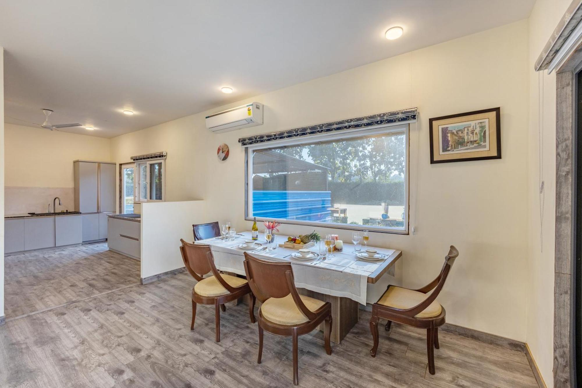 Dhauj Elivaas Hidden Oasis 4Bhk With Pool, Mud House & Container House 빌라 외부 사진